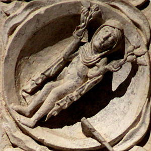 Médaillon de la façade du narthex de la Basilique de Vézelay - la Vierge